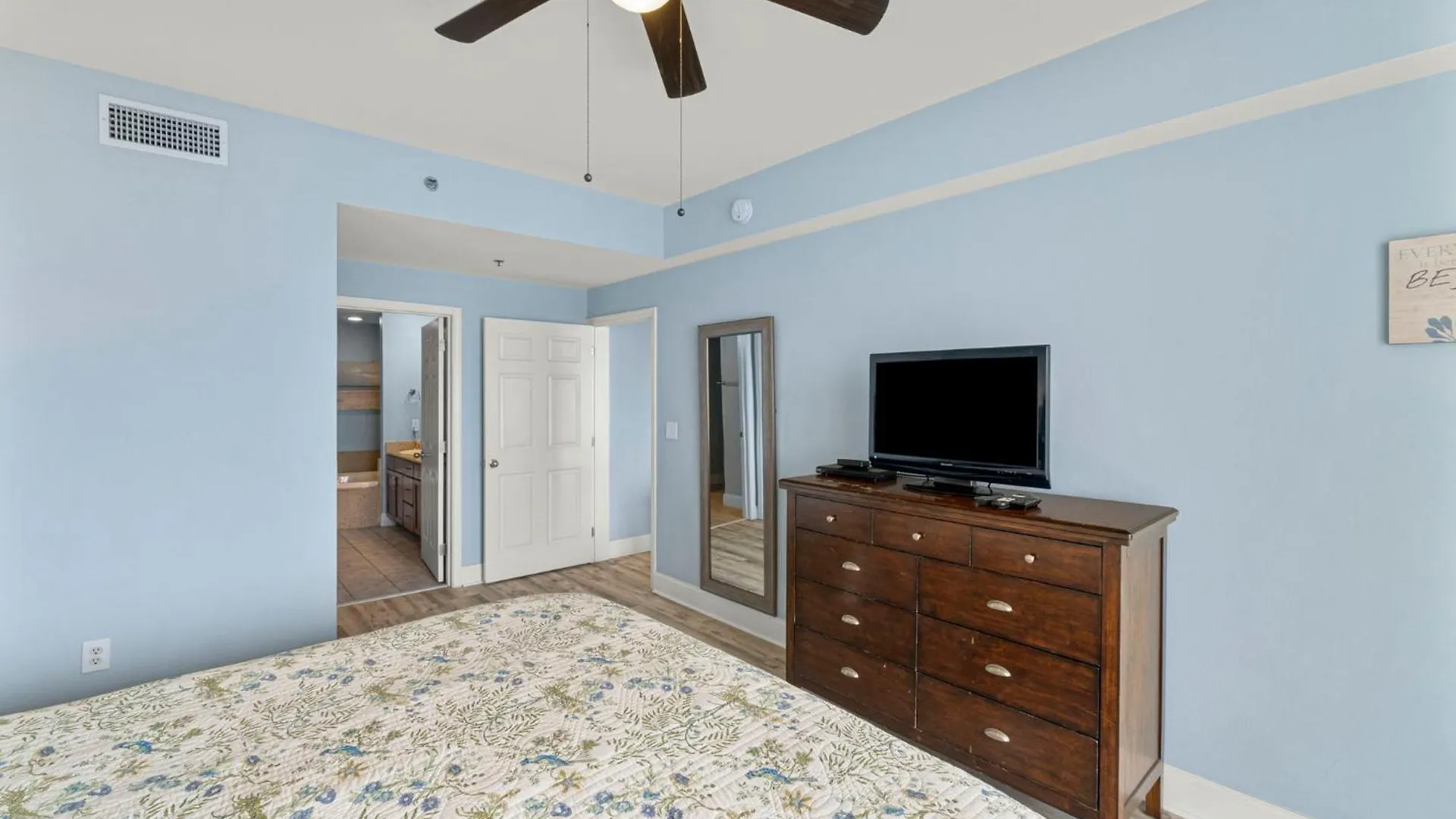 The Happy Place At Laketown Wharf #1324 By Nautical Properties Panama City Beach United States