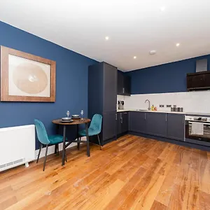 https://morden-1-bedroom-flat-central-brighton-location-sleep-6-guests.brighton-hotels-england.com