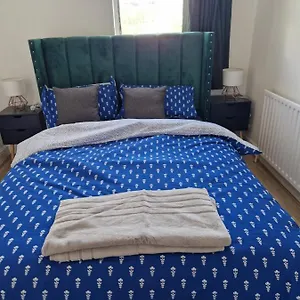 https://a-lovely-one-bedroom-in-hither-green-lane.cambridgehotelsuk.com